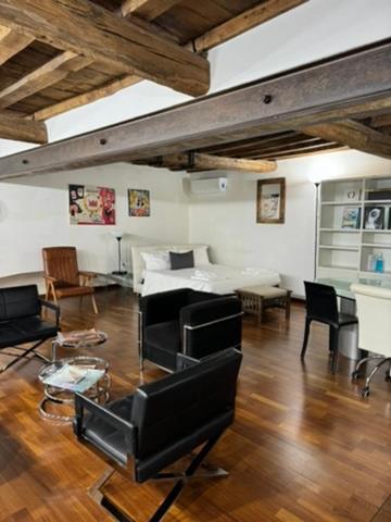 Apartment Margana Design Rom